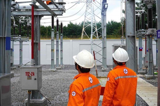 ドンナイ省の国家予算を使用する機関および部門の電気料金の滞納額は100億ドン以上です。写真:HAC