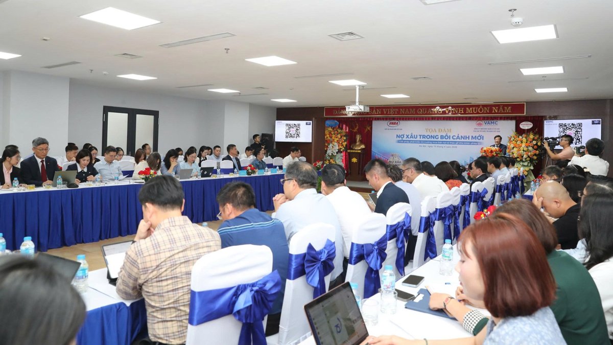 tọa đàm “Nợ xấu trong bối cảnh mới”. Ảnh: BTC