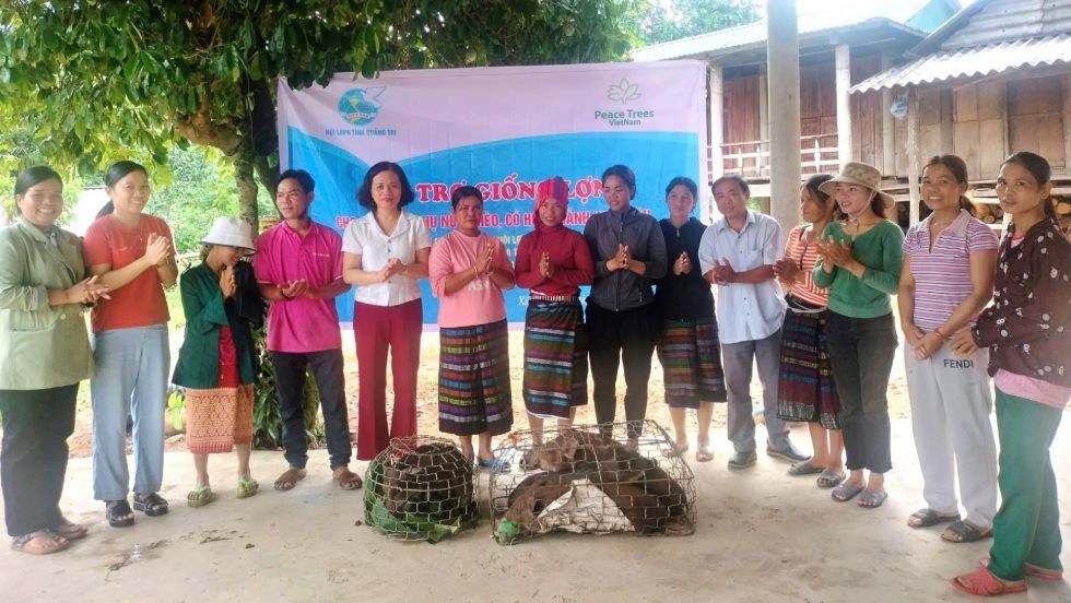 The Quang Tri Provincial Women's Union has coordinated with sectors and localities to implement many programs to support ethnic minority women to develop the economy and adapt to climate change. Photo: Thanh Mai