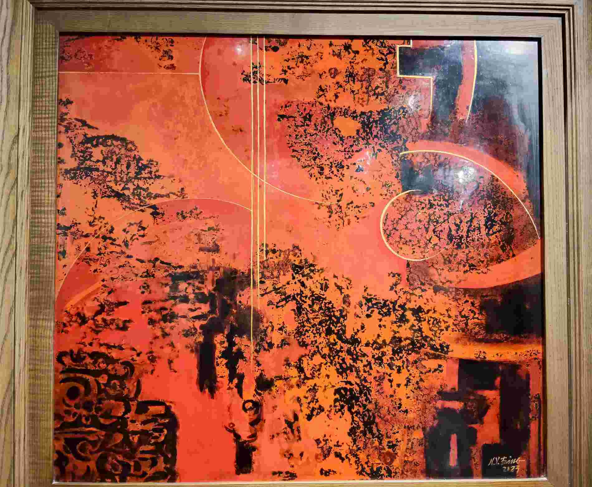 “Mỗi ngày mới” là sự kết hợp của bóng tối và ánh sáng, những điều đang dần lộ diện và những gì đang từ từ chìm xuống. Đây là sự giao thoa giữa những khởi đầu và kết thúc, giữa những điều ẩn giấu và những điều được bộc lộ, tạo nên một bức tranh sống động và đầy ý nghĩa của cuộc sống.