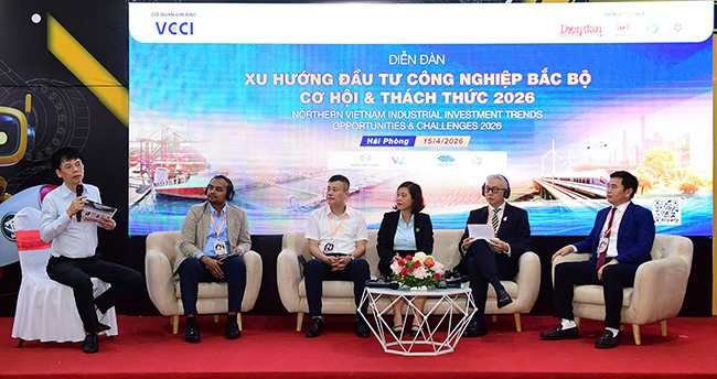 Các đại biểu thảo luận tại Diễn đàn. Ảnh: Đại An