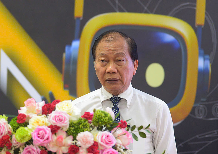 Phó Chủ tịch VCCI Hoàng Quang Phòng phát biểu tại Diễn đàn. Ảnh: Đại An