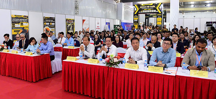 Các đại biểu tham dự diễn đàn. Ảnh: Đại An