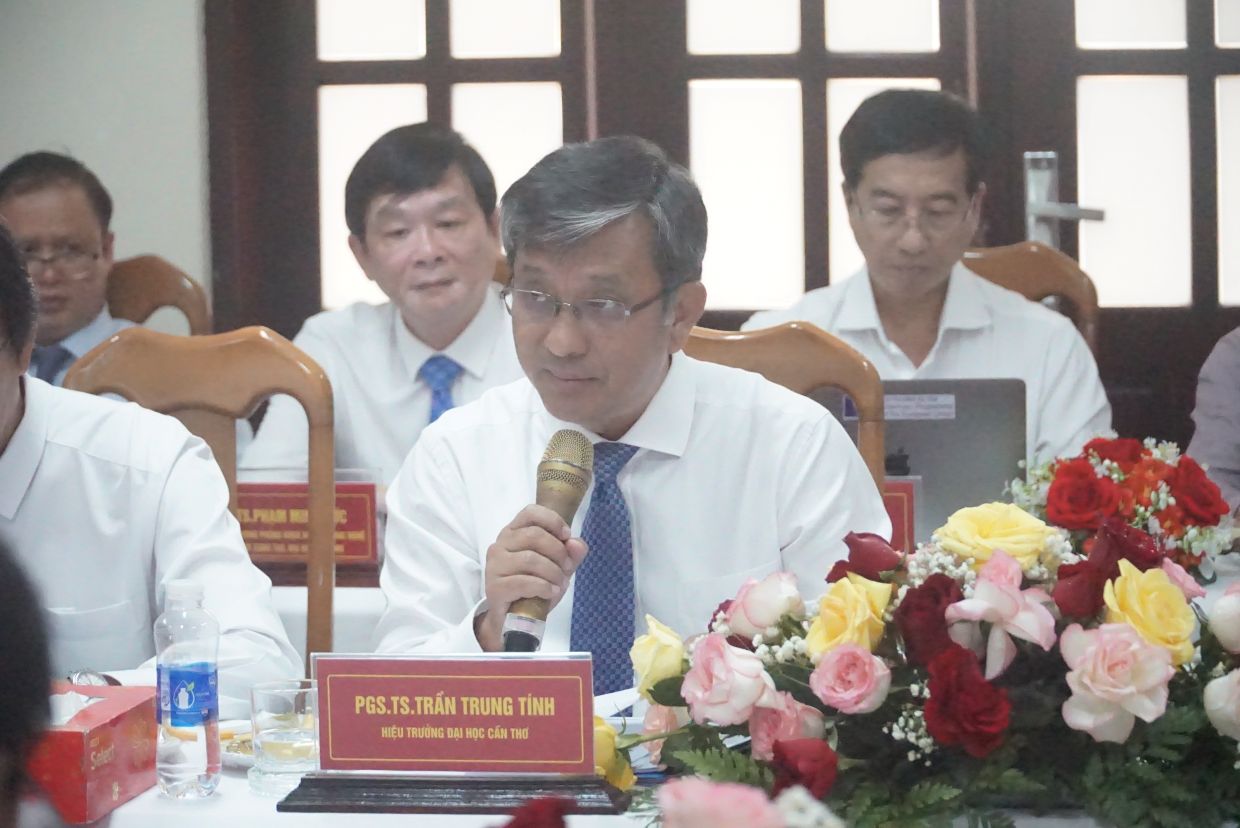 Hiệu trưởng Đại học Cần Thơ mong giai đoạn tới hợp tác sẽ có hiệu quả thiết thực. Ảnh: Nhật Hồ.