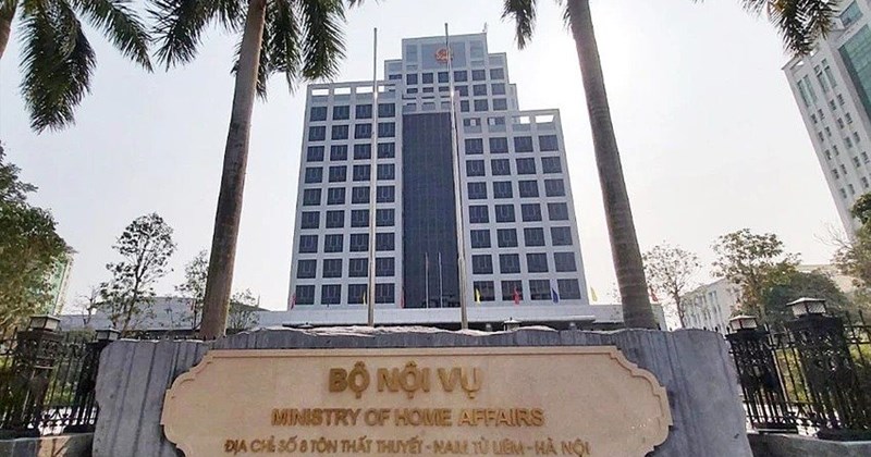Bộ Nội vụ hướng dẫn sắp xếp, kiện toàn tổ chức bên trong các bộ, ngành, địa phương
