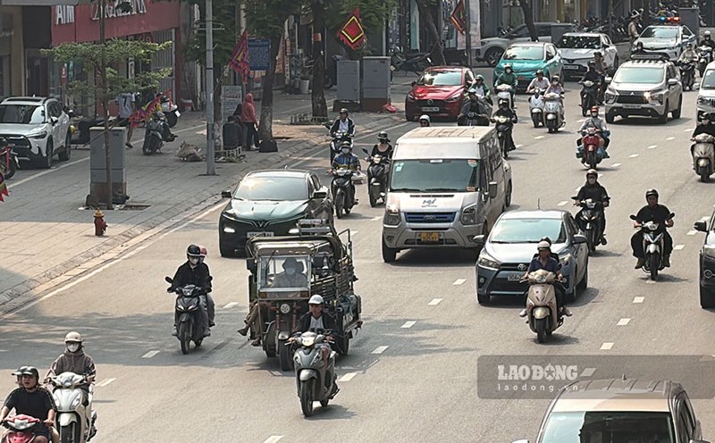 Forecast before experiencing thunderstorms, many provinces and cities in the North and Central regions will continue to have hot weather on April 16. Photo: To The