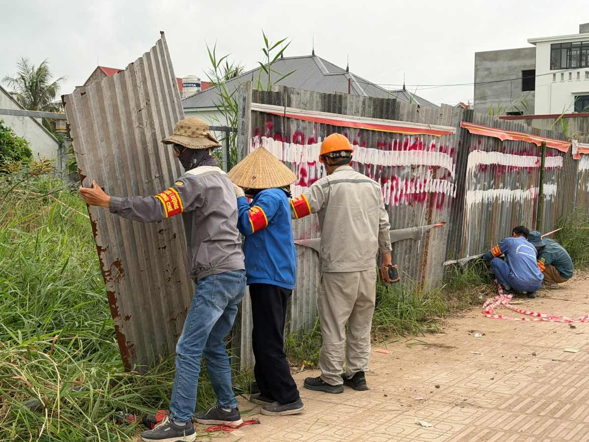 The coercion process is carried out publicly, democratically, ensuring security and order, safety of people and property. Photo: Duong Kinh Ward e-Portal
