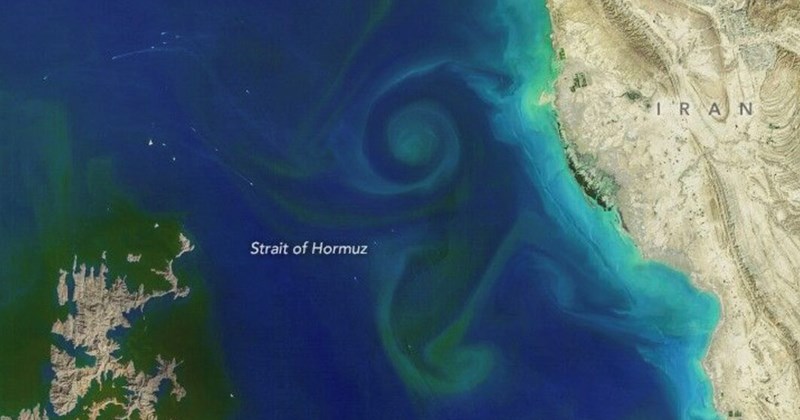 Iran đề xuất giảm căng thẳng ở eo biển Hormuz
