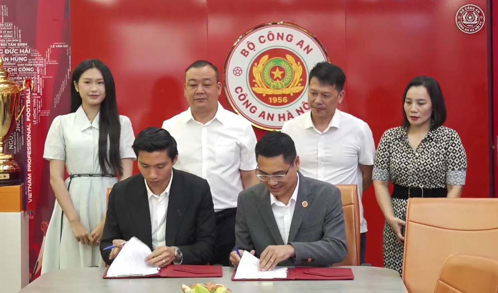 Hanoi Police keep a series of key players, aiming for long-term goals. Photo: Cut from video