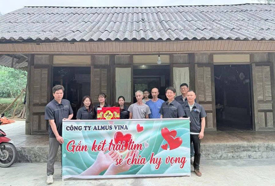 gia đình chị Gấm