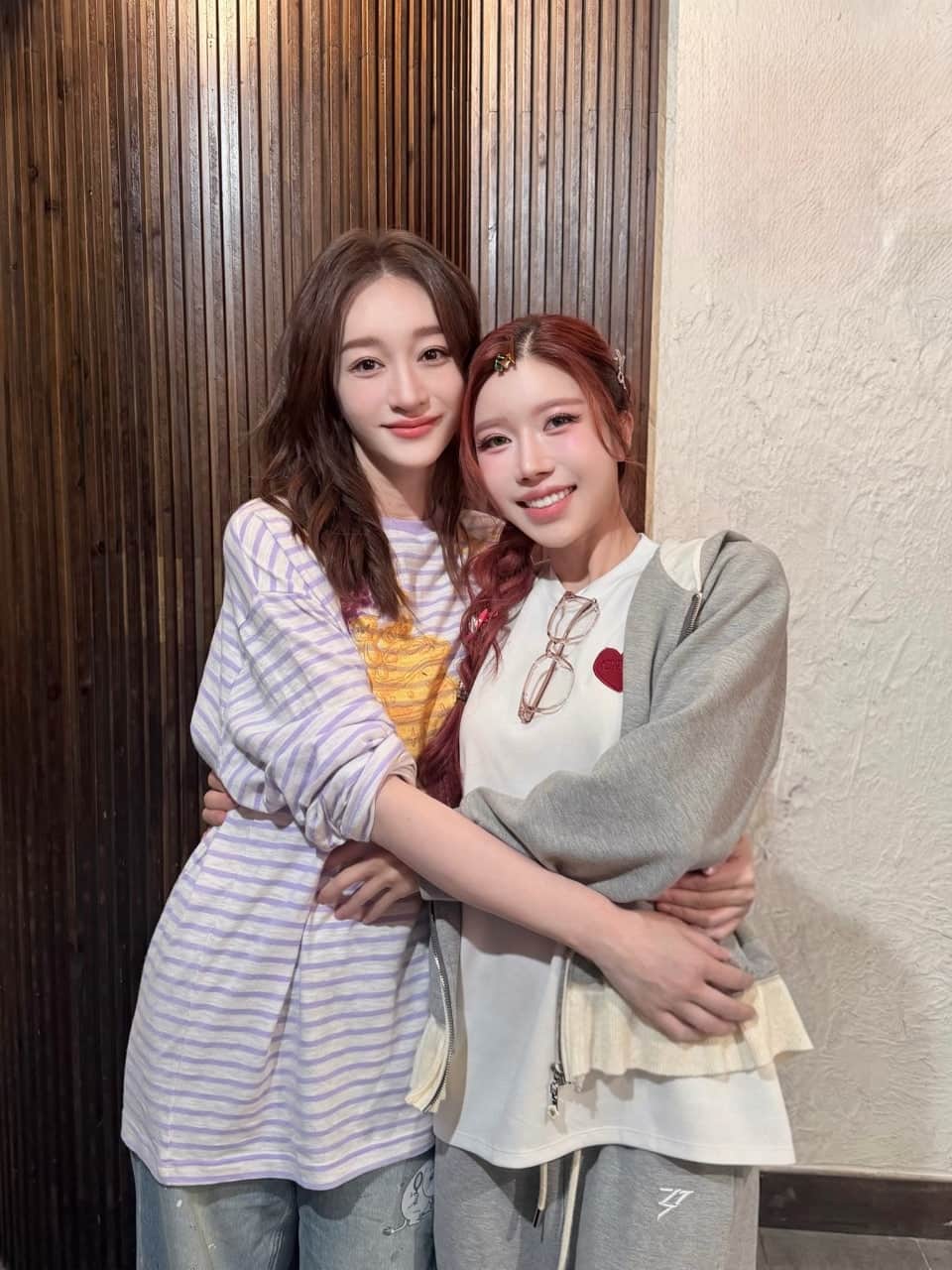Fanpage của Trang Pháp đăng ảnh chụp cùng “chị đẹp” Lý Tiểu Nhiễm giữa ồn ào. Ảnh Nghệ sĩ cung cấp