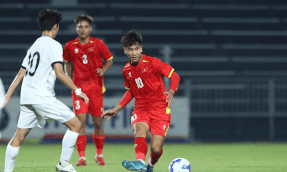 U17 Vietnam meets U17 Timor Leste at the Southeast Asian Championship. Photo: Minh Dan