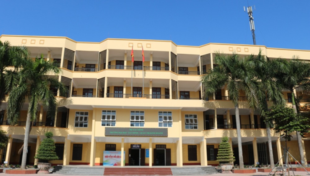 財務経営大学を基盤として、フンイエン省に財務学院分校を設立。写真:VGP