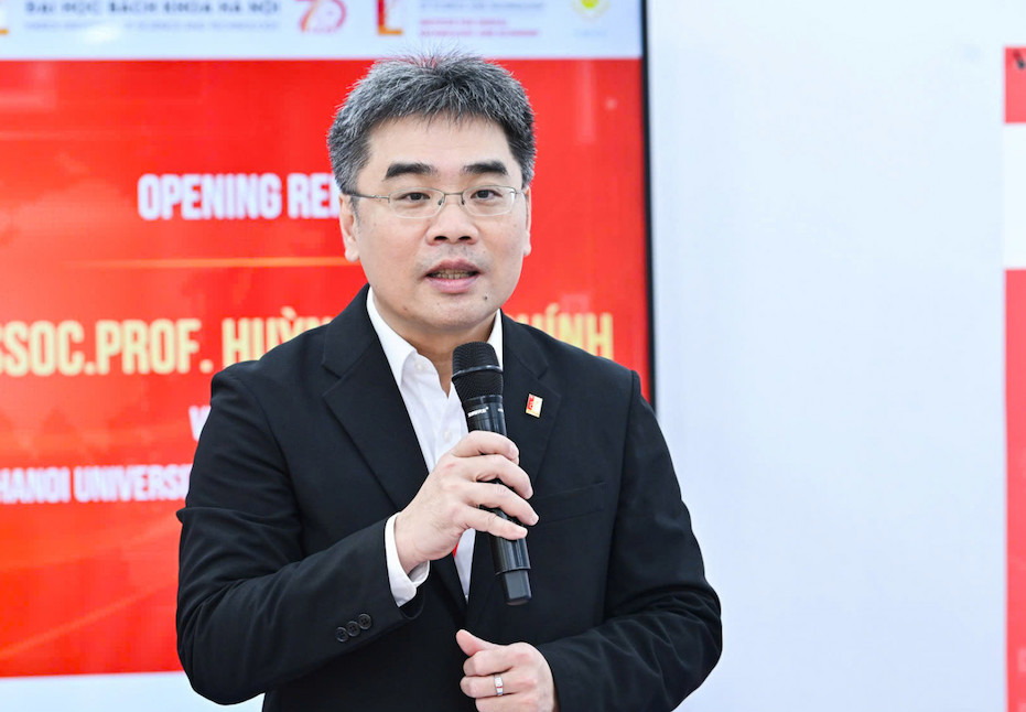 PGS.TS Huỳnh Đăng Chính - Phó Giám đốc Đại học Bách khoa Hà Nội. Ảnh: Duy Thành