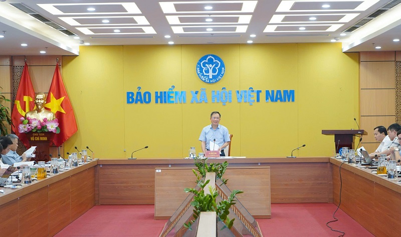 Director of Vietnam Social Security Le Hung Son chairs the meeting of the Steering Committee of Vietnam Social Security on Science, Technology, Innovation, Digital Transformation and Project 06 recently. Photo: Provided by Vietnam Social Security