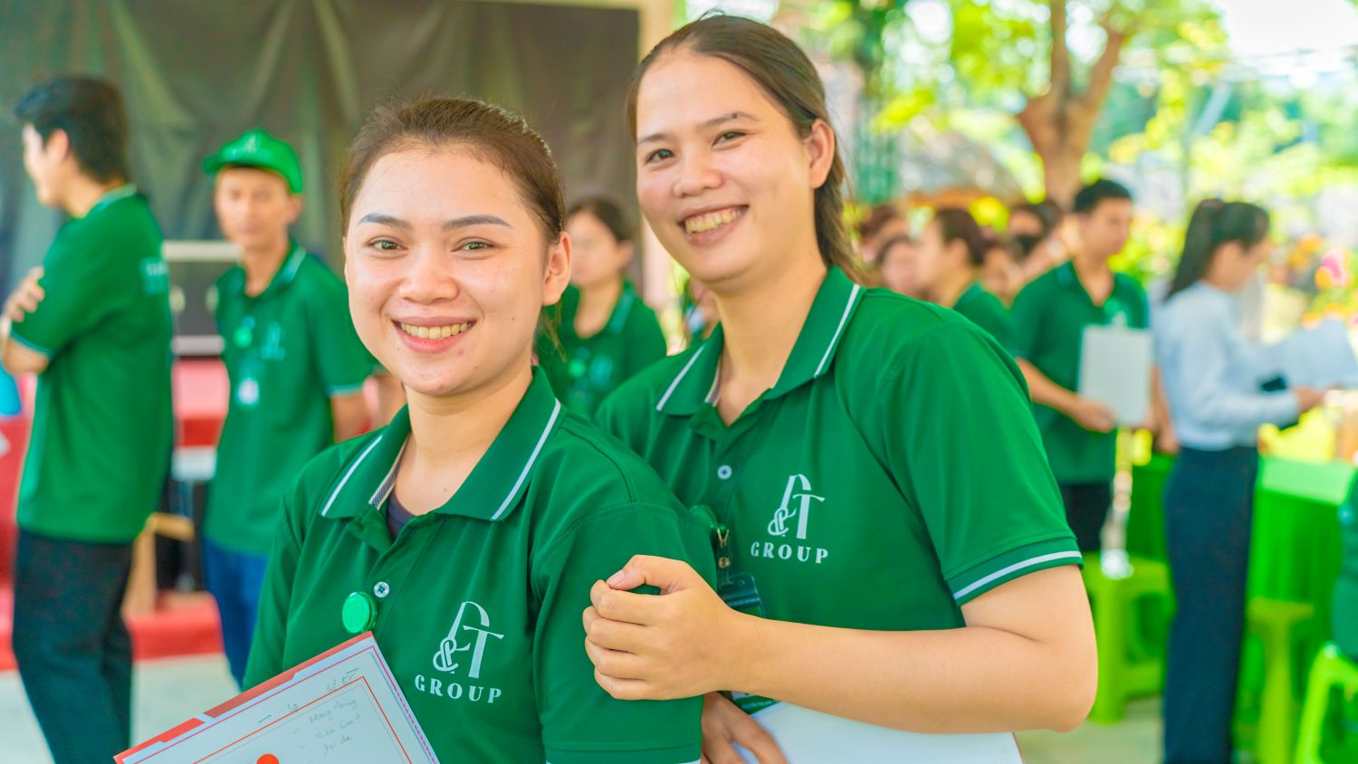 Công nhân lao động D&TGROUP tham gia tích cực chương trình khám sức khỏe. Ảnh: Quang Duy