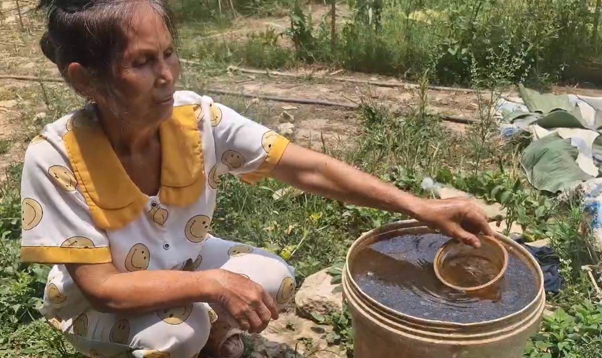심각한 산성 오염된 물, 람동의 수십 가구가 깨끗한 물을 갈망합니다