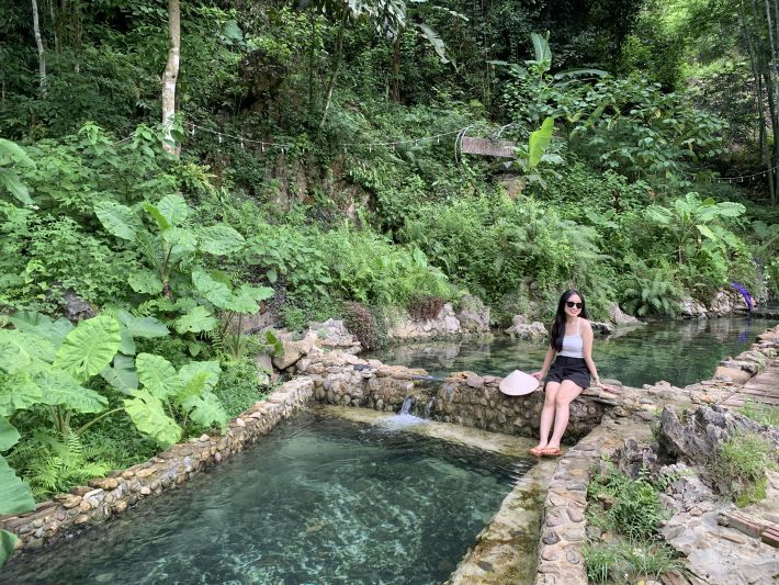 Bo Am stream in Van Ho commune (Son La) is a favorite destination for tourists and locals. Photo: Y Yen