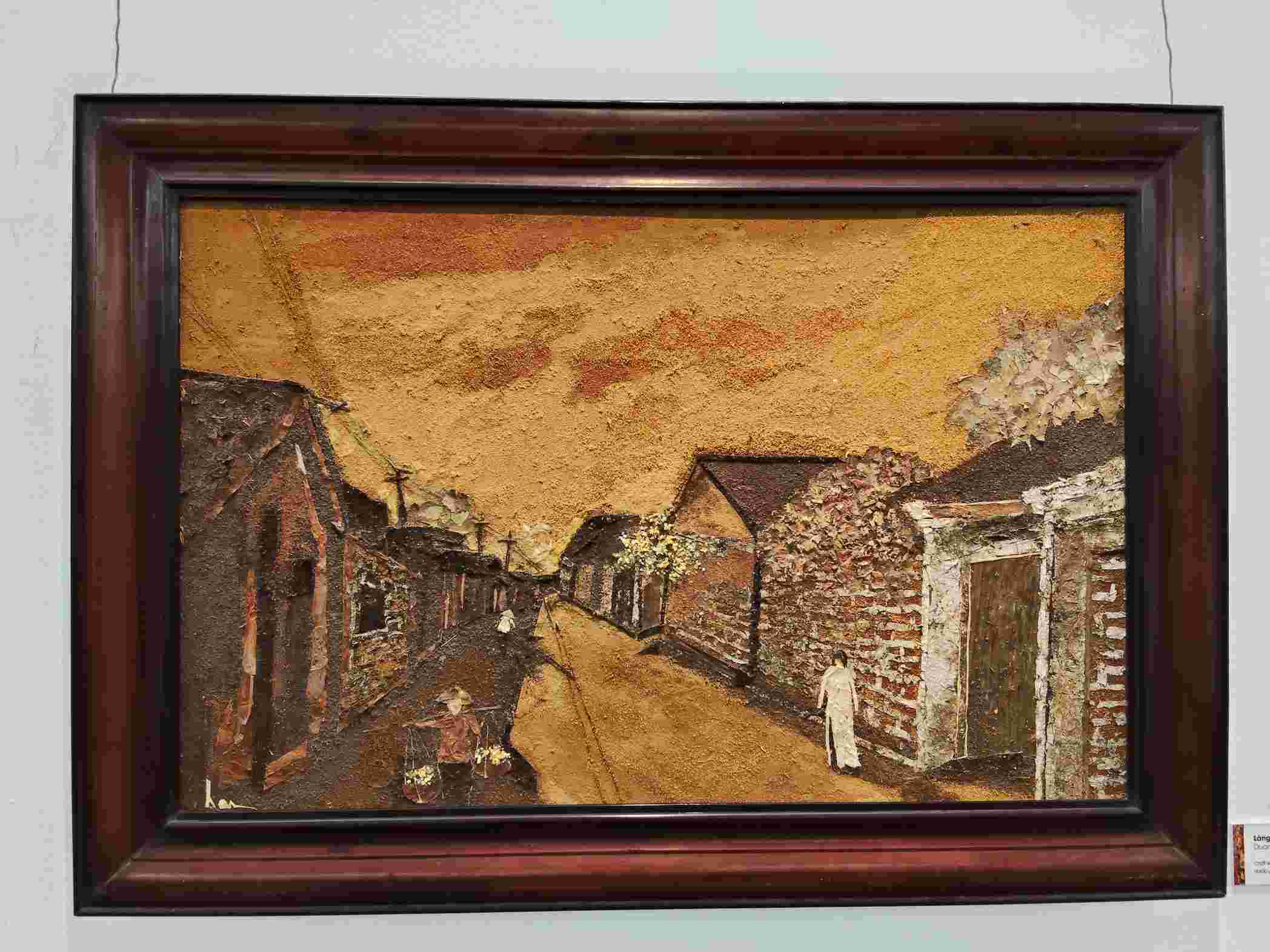 Bức tranh “Làng cổ Đường Lâm” được lưu giữ từ 2016 đến nay. Ảnh: Thanh Trúc