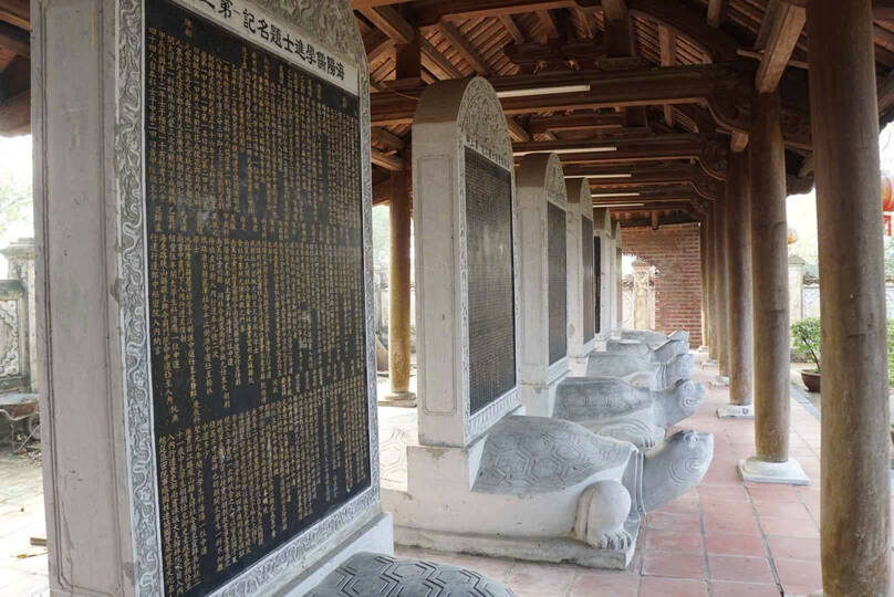 Nhà bia ghi danh tiến sĩ tại Văn miếu Mao Điền. Ảnh: Công Hòa