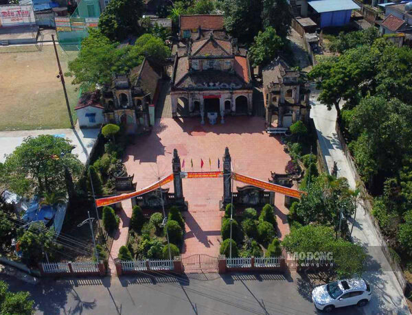 Toàn cảnh di tích quốc gia đặc biệt đền Xám. Ảnh: Hà Vi