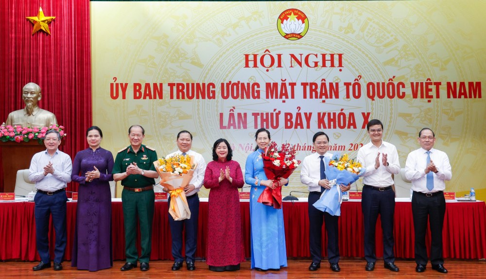 Standing Committee of the Central Committee of the Vietnam Fatherland Front for the 2024-2029 term. Photo: VFF