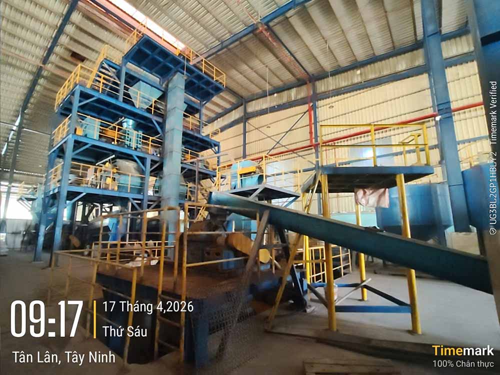 Dây chuyền sản xuất tại Công ty CPF Potash tạm dừng vận hành do thiếu nguồn điện. Ảnh: DNCC