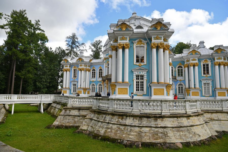 Viên ngọc giữa khu vườn - Hermitage Pavilion trong khuôn viên công viên. Ảnh: Việt Văn