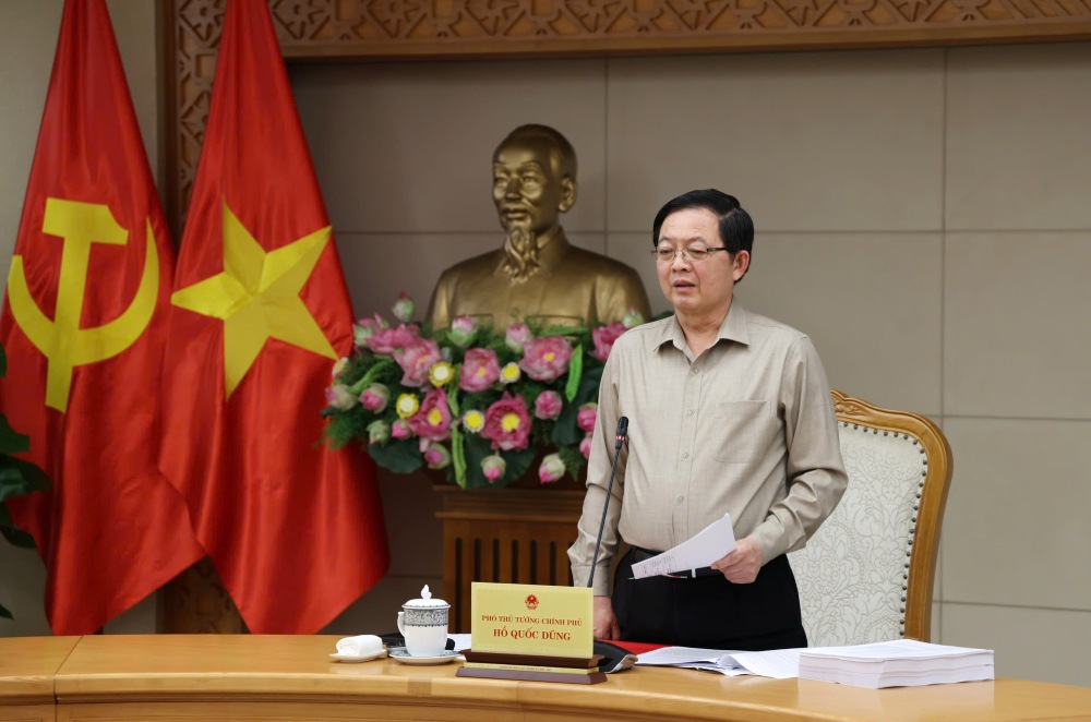Member of the Party Central Committee, Deputy Prime Minister Ho Quoc Dung chaired a working session with the Ministry of Science and Technology, the Ministry of Agriculture and Environment, and the Ministry of Ethnic Minorities and Religions on cutting and simplifying administrative procedures and business conditions. Photo: VGP/Gia Huy