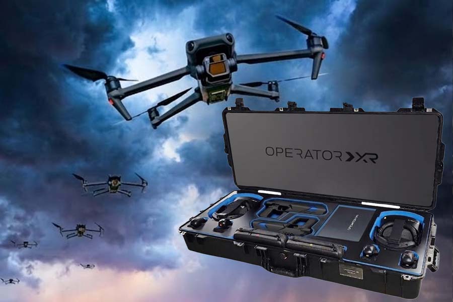 The Interceptor virtual reality system is packaged inside a box. Graphics: Cat Tien