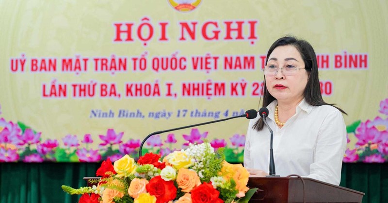 Bà Đinh Thị Lựa giữ chức Chủ tịch Mặt trận Tổ quốc Việt Nam tỉnh Ninh Bình