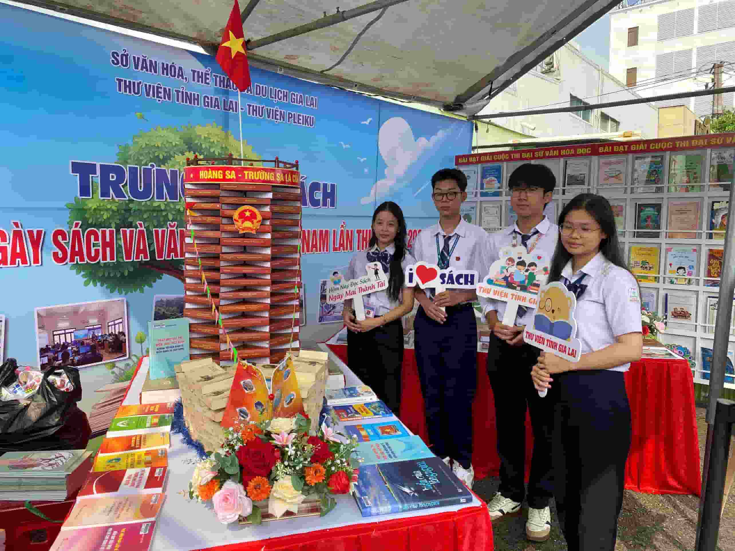 Các gian hàng sách sẽ là điểm đến hấp dẫn du khách. Ảnh: Thanh Tuấn 