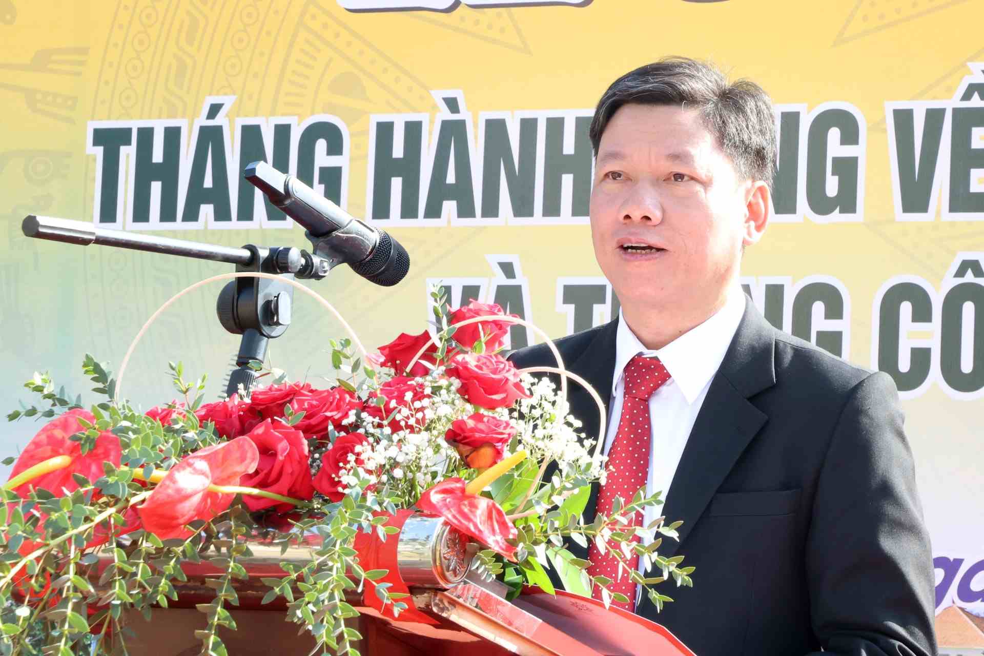 Ông Đỗ Văn Chung, Giám đốc Sở Nội vụ tỉnh Lâm Đồng nhấn mạnh, việc chú trọng bảo đảm an toàn lao động là nhiệm vụ then chốt. Ảnh: Dương Phong 