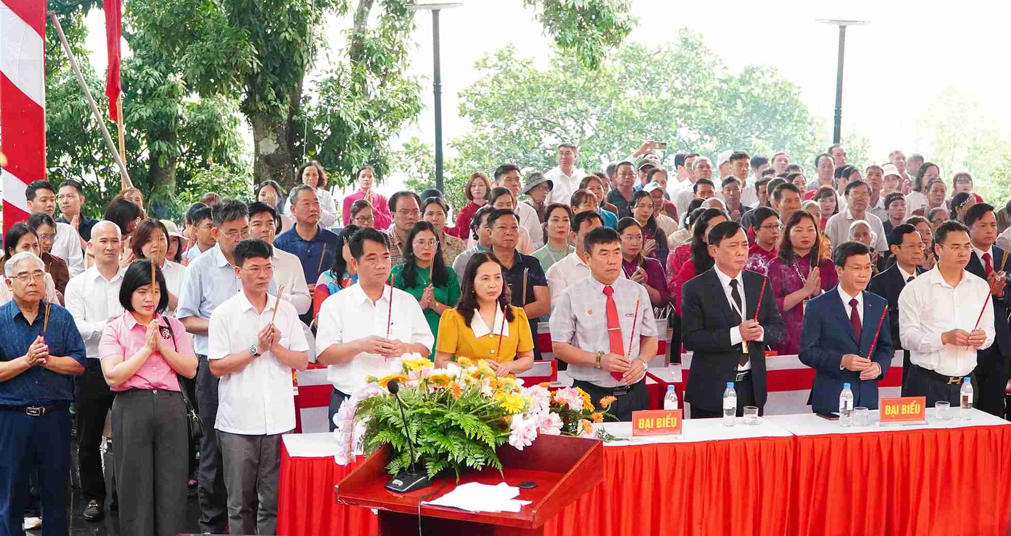 Đại biểu tham dự lễ khai hội Di sản thế giới chùa Thanh Mai năm 2026.