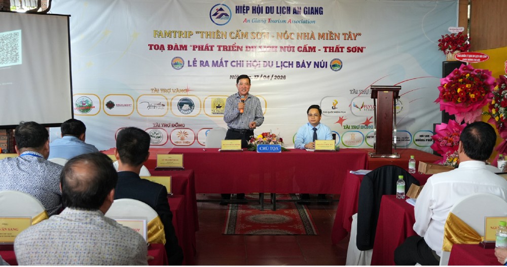 Đại biểu dự tọa đàm. Ảnh: Nam Phương