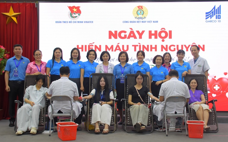 Voluntary blood donation day in the Northern region is co-organized by the Vietnam Textile and Garment Trade Union. Photo: Grassroots Trade Union