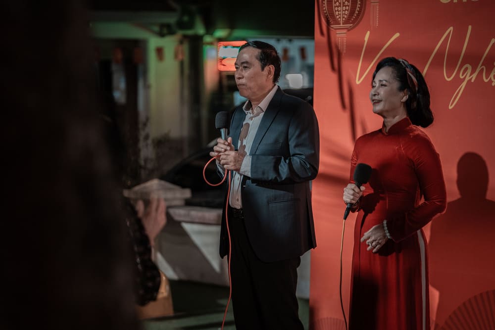 Vợ chồng NSND Lan Hương và NSƯT Đỗ Kỷ cũng