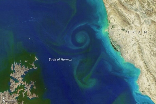 Eo biển Hormuz. Ảnh: NASA 