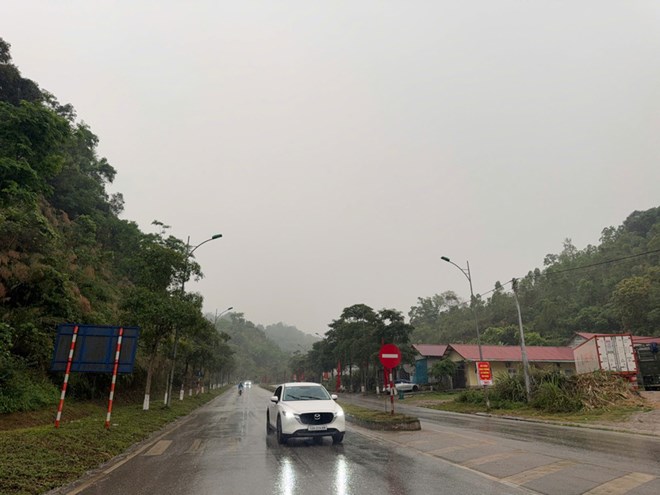Cold air continues to cause rain in the northern mountainous region. Photo: Khanh Linh