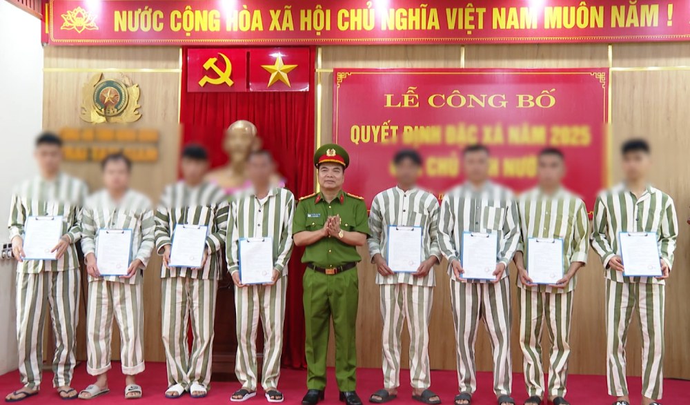 The Prime Minister has just issued a telegram directing the implementation of amnesty work in 2026. In the photo, the ceremony announcing the amnesty decision in 2025 of the President. Photo: VGP