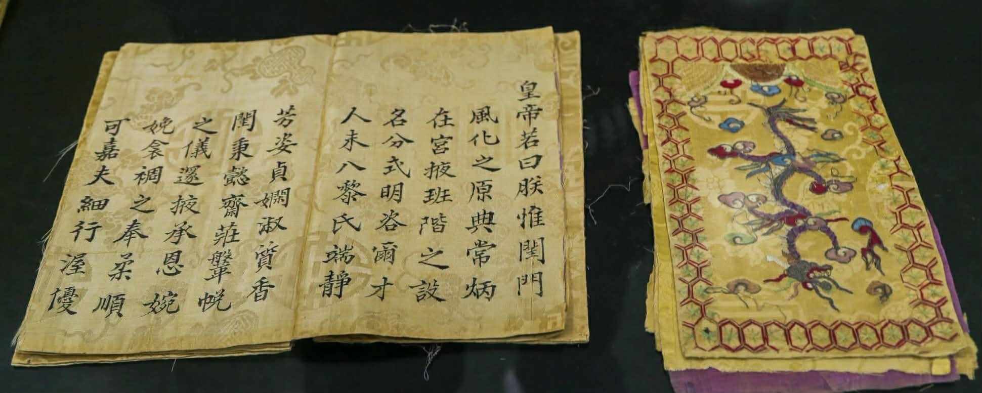Some valuable documents about the Nguyen Dynasty at the exhibition "Stories from ancient books". Photo: Hue Ancient Capital Relic Preservation Center