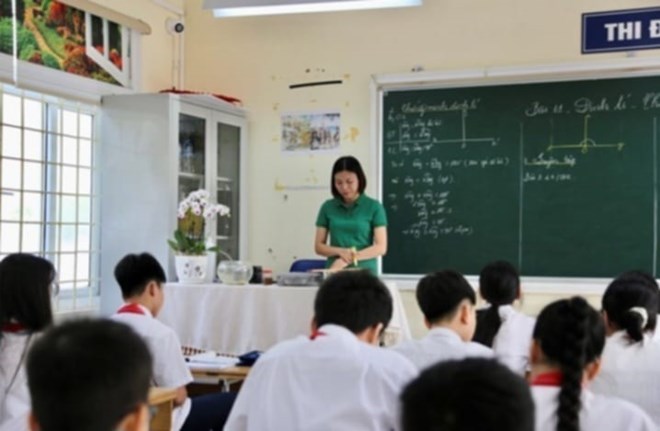 From April 14, 2026, to become a secondary school teacher of grade I or higher, teachers need to have a master's degree or higher. Photo: Minh Ha
