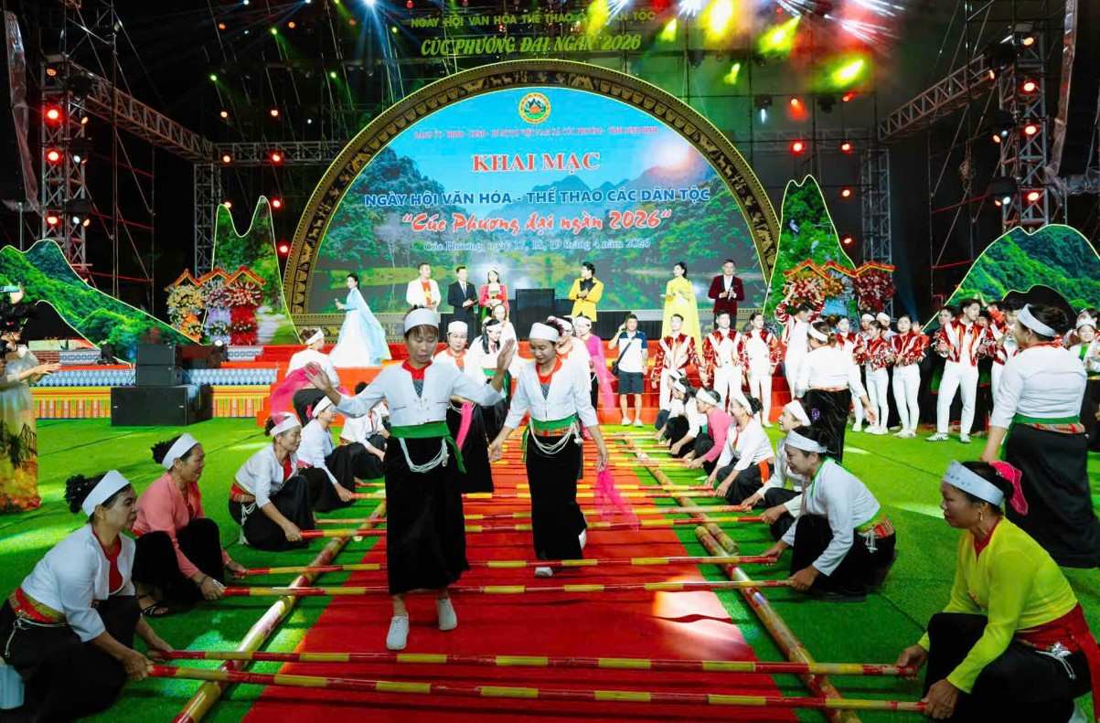 Tiết mục múa sạp được trình diễn tại Ngày hội Văn hóa - Thể thao các dân tộc ở Ninh Bình năm 2026. Ảnh: Nguyễn Trường