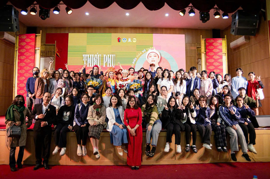 Các chương trình trải nghiệm đưa văn hóa dân tộc đến gần hơn với giới trẻ. Ảnh: Nhân vật cung cấp