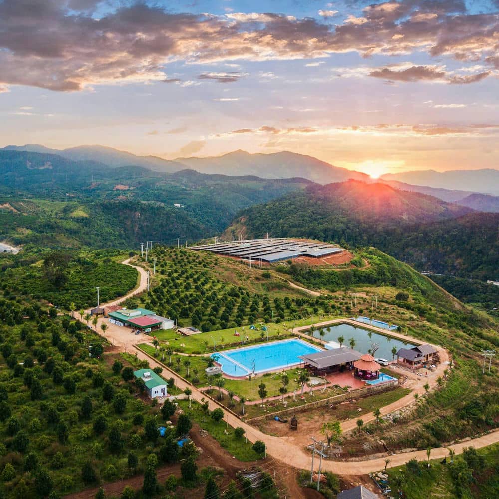 Du lịch nông nghiệp, homestay bên cạnh hồ thủy điện. Ảnh: Thanh Tuấn