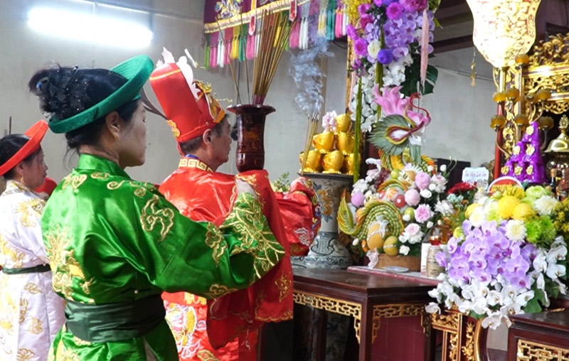 Phần lễ được cử hành trang trọng. Ảnh: Tuấn Nghĩa