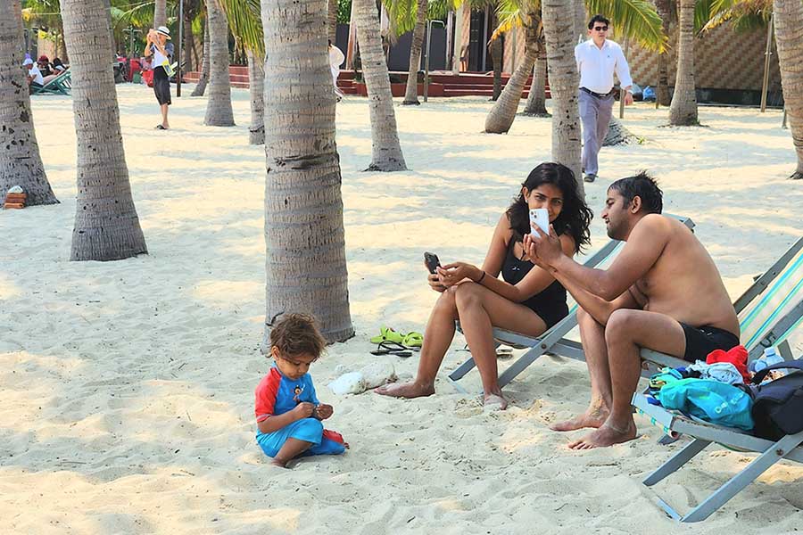 Sản phẩm du lịch tại Cù Lao Chàm khá đơn điệu, chủ yếu là tham quan, tắm biển, lặn ngắm san hô.