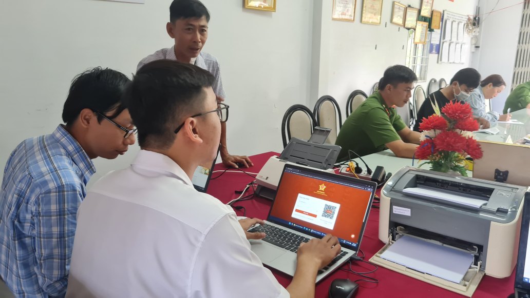 Officials bring computers and printers down to the hamlets to serve administrative procedures for people