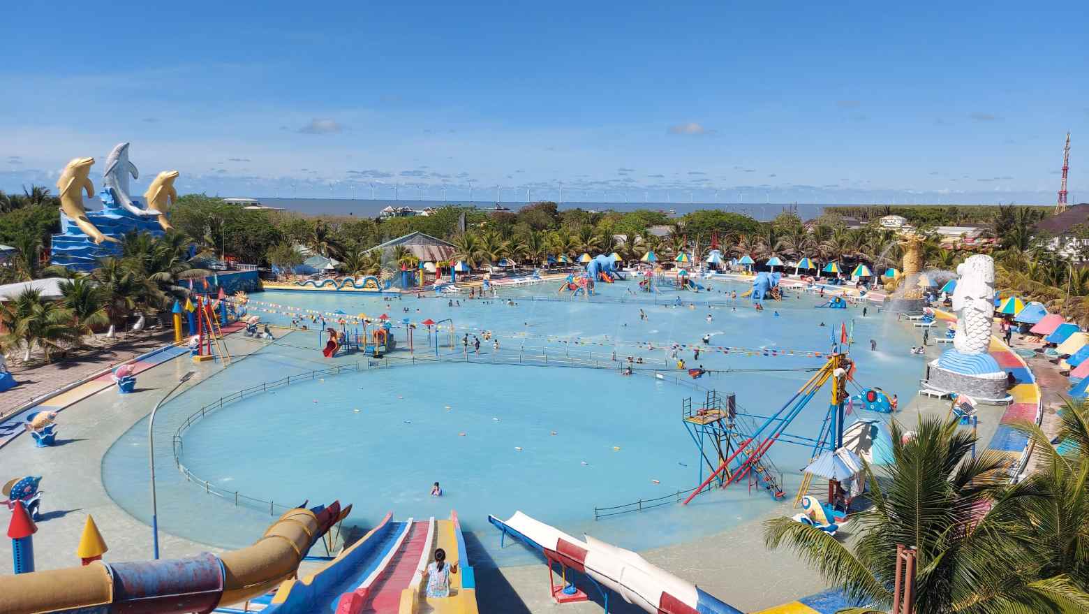 Các điểm du lịch sẵn sàng đón khách. Ảnh: Nhật Hồ.