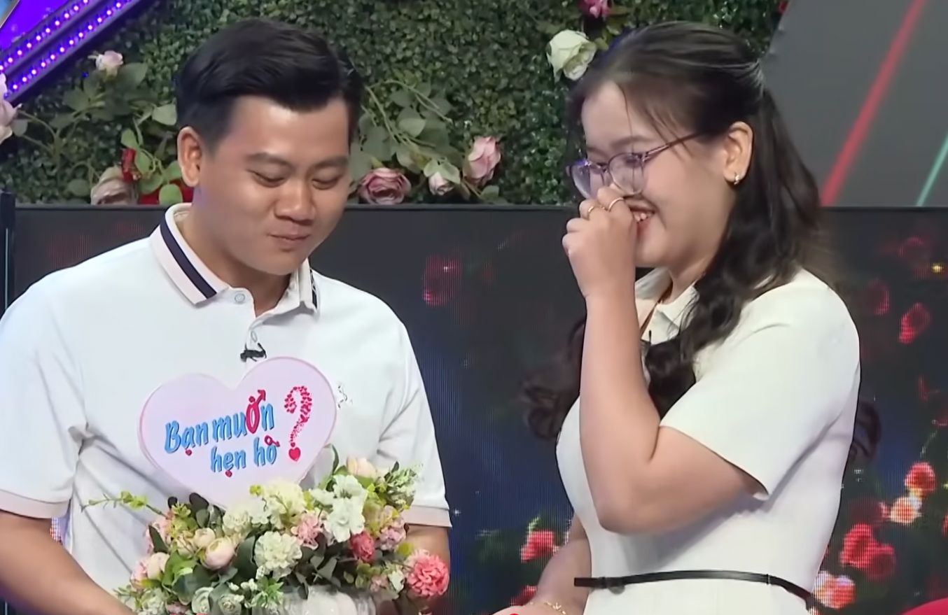 The couple at the "You Want to Date" program. Photo: MCV Unit.